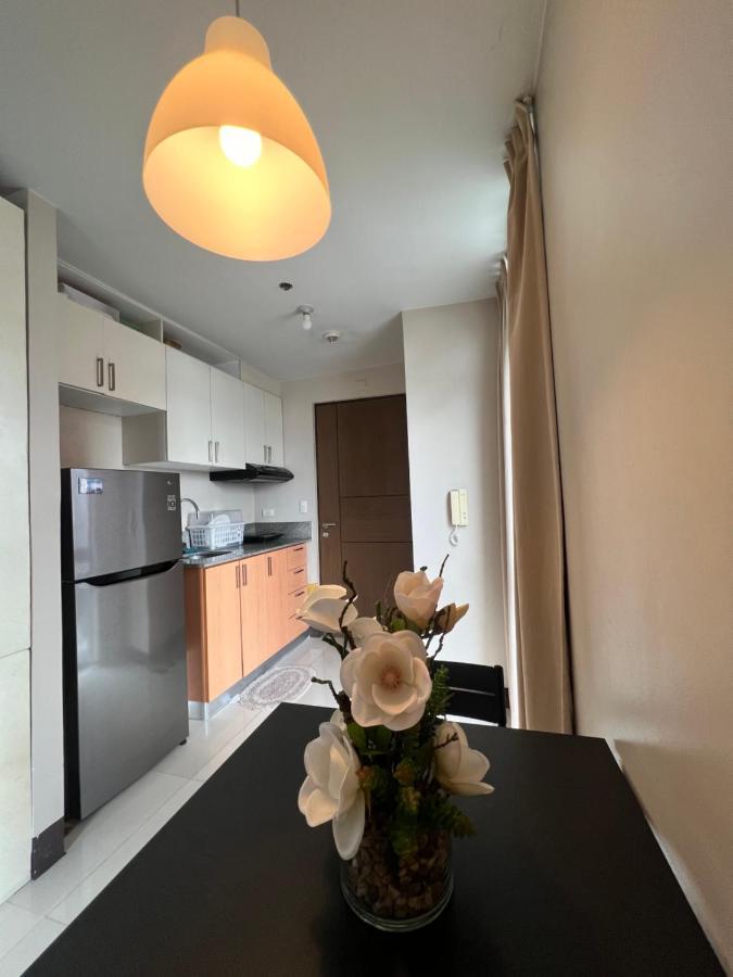Manhattan Heights Tower D Aparthotel Manila Eksteriør bilde